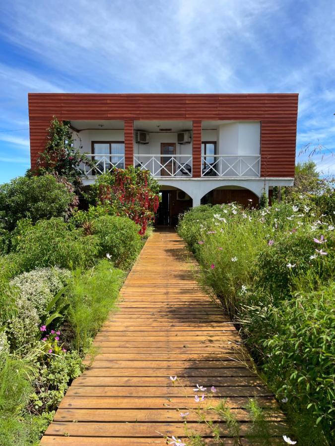 Teanehi Bed & Breakfast Hanga Roa Extérieur photo