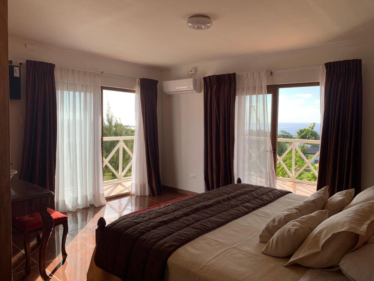 Teanehi Bed & Breakfast Hanga Roa Extérieur photo